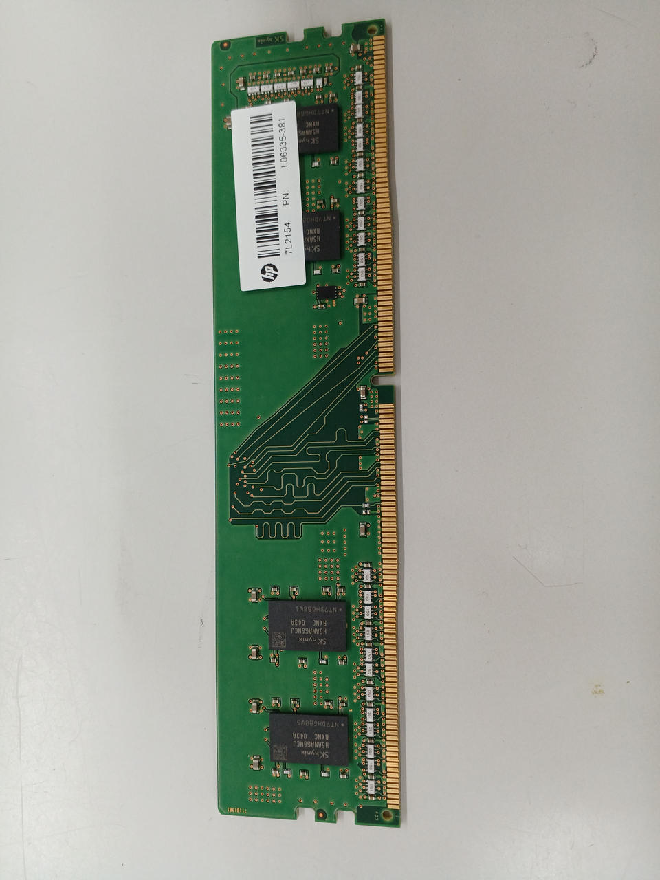 SK HYNIX DDR4 HMAA1GU6CJR6N-XN N0 AD 043