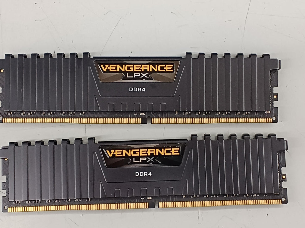 CORSAIR DDR4 Memory CMK16GX4M2A2666C16