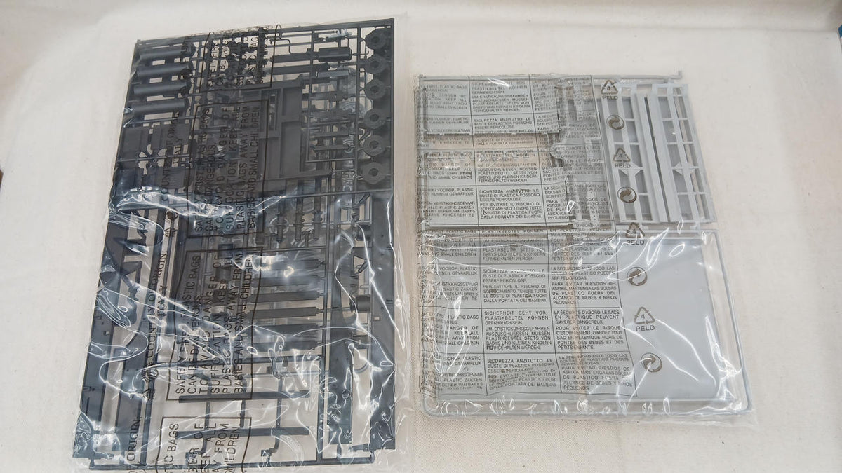 ITALERI Trailer Head & Cargo Trailer Set 1/24