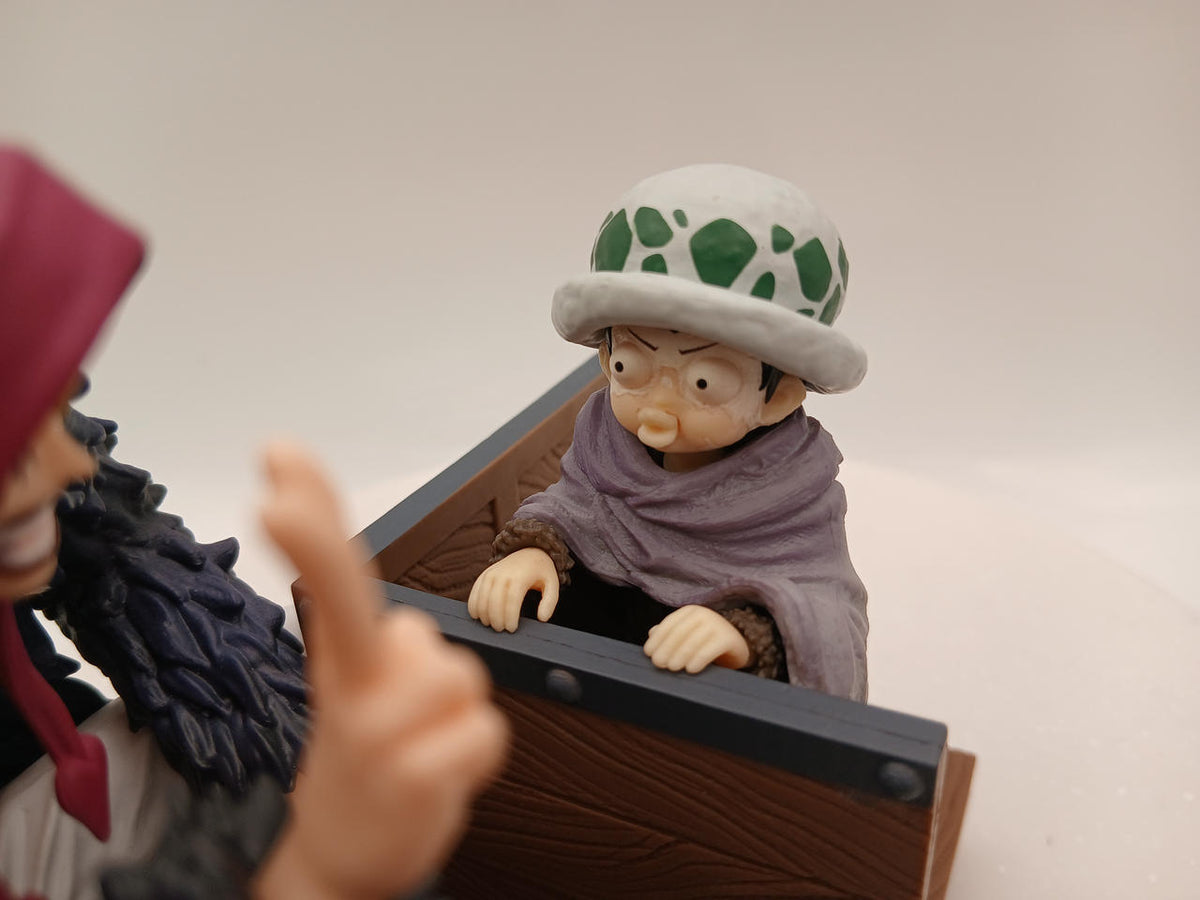 BANDAI Ichiban Kuji One Piece Emotional Stories Revible Moment -Law & Coracon-