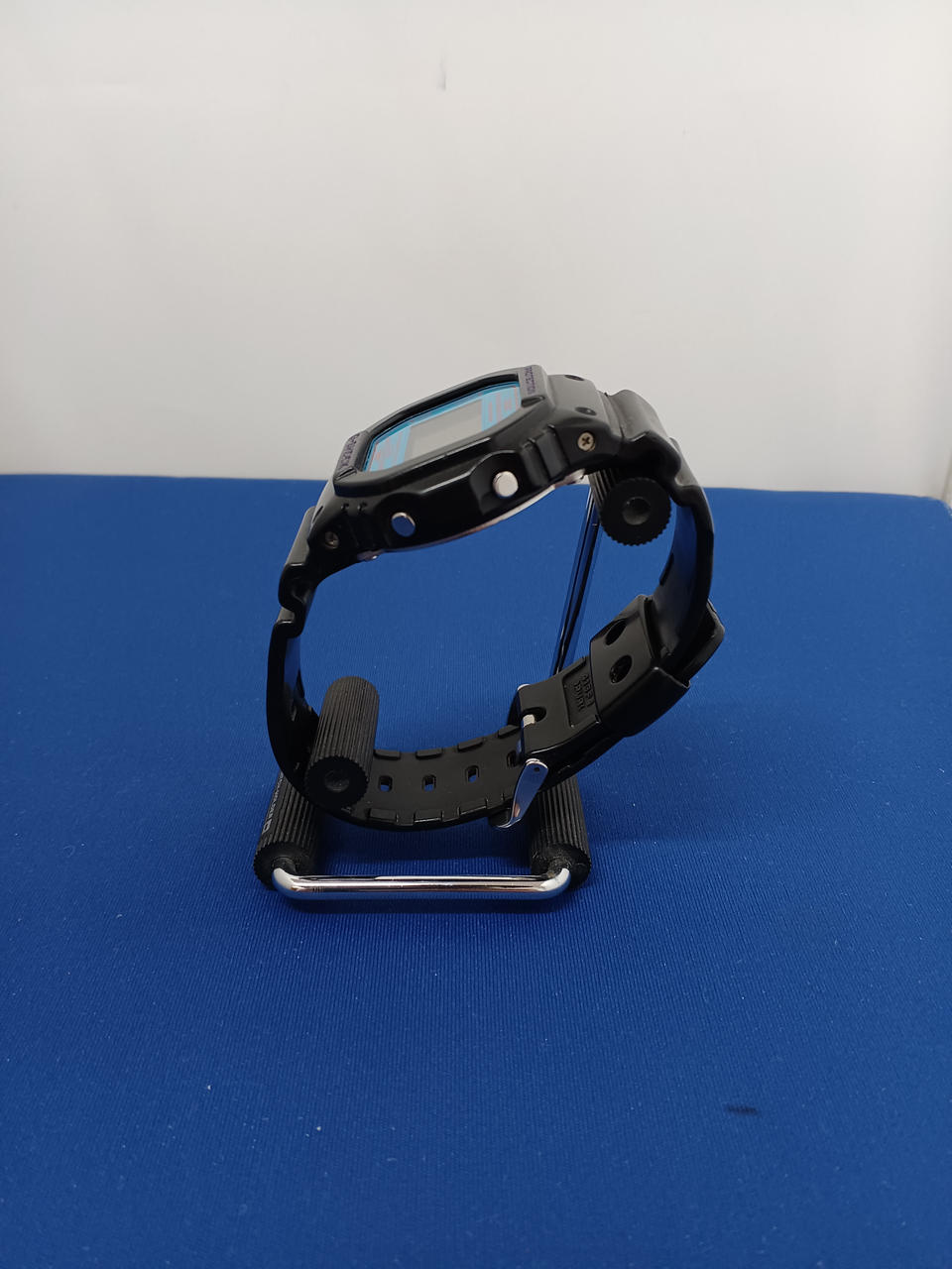 CASIO G-SHOCK DW-5600VT