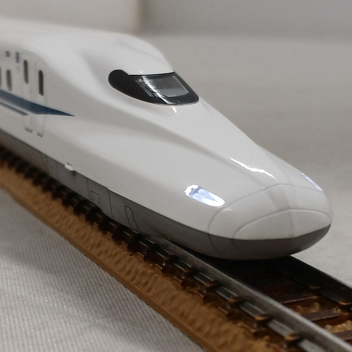 KATO N700 Series Shinkansen 'Nozomi' 8-Car Set 10-547/10-548
