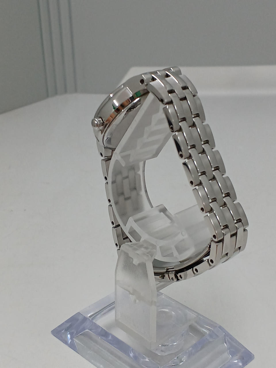 SEIKO Radio-controlled solar wristwatch 1B21-0AN0