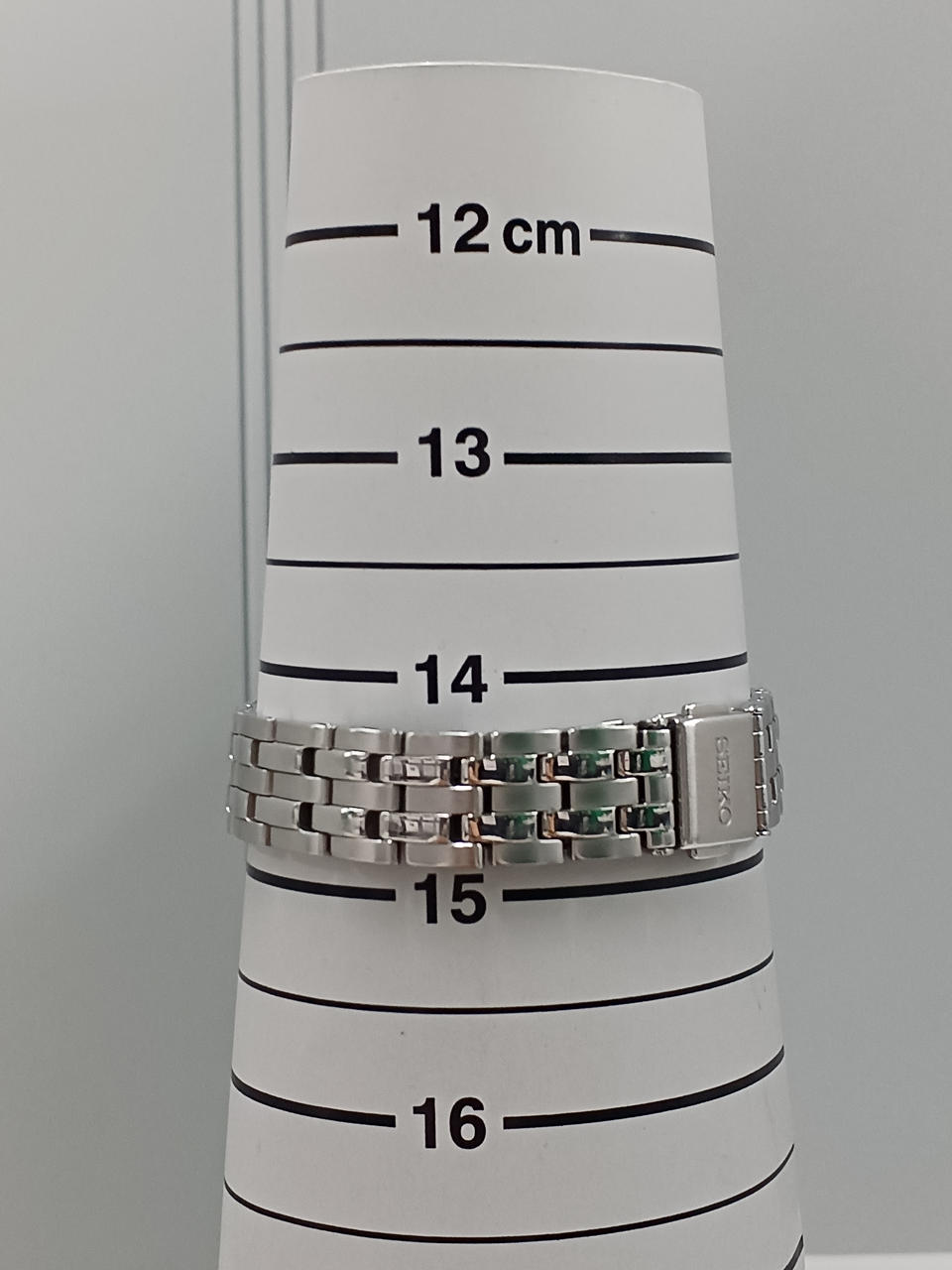 SEIKO Radio-controlled solar wristwatch 1B21-0AN0