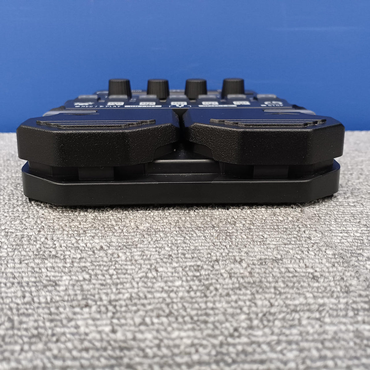 ZOOM Multi-Effects Pedal G1FOUR