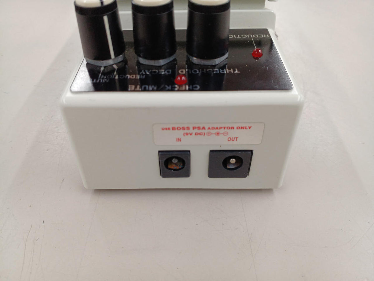 BOSS Effects pedal NS-2