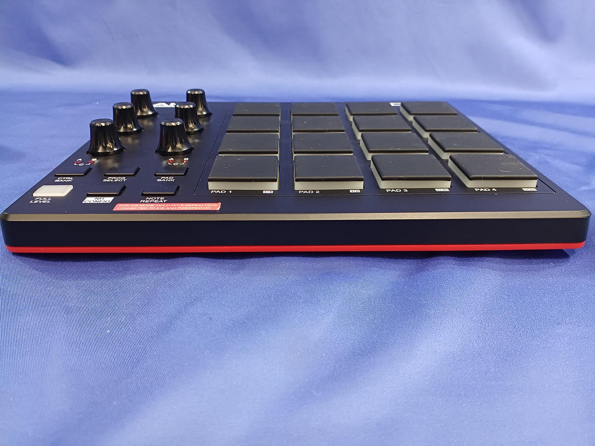 AKAI MIDI Pad Controller MPD218