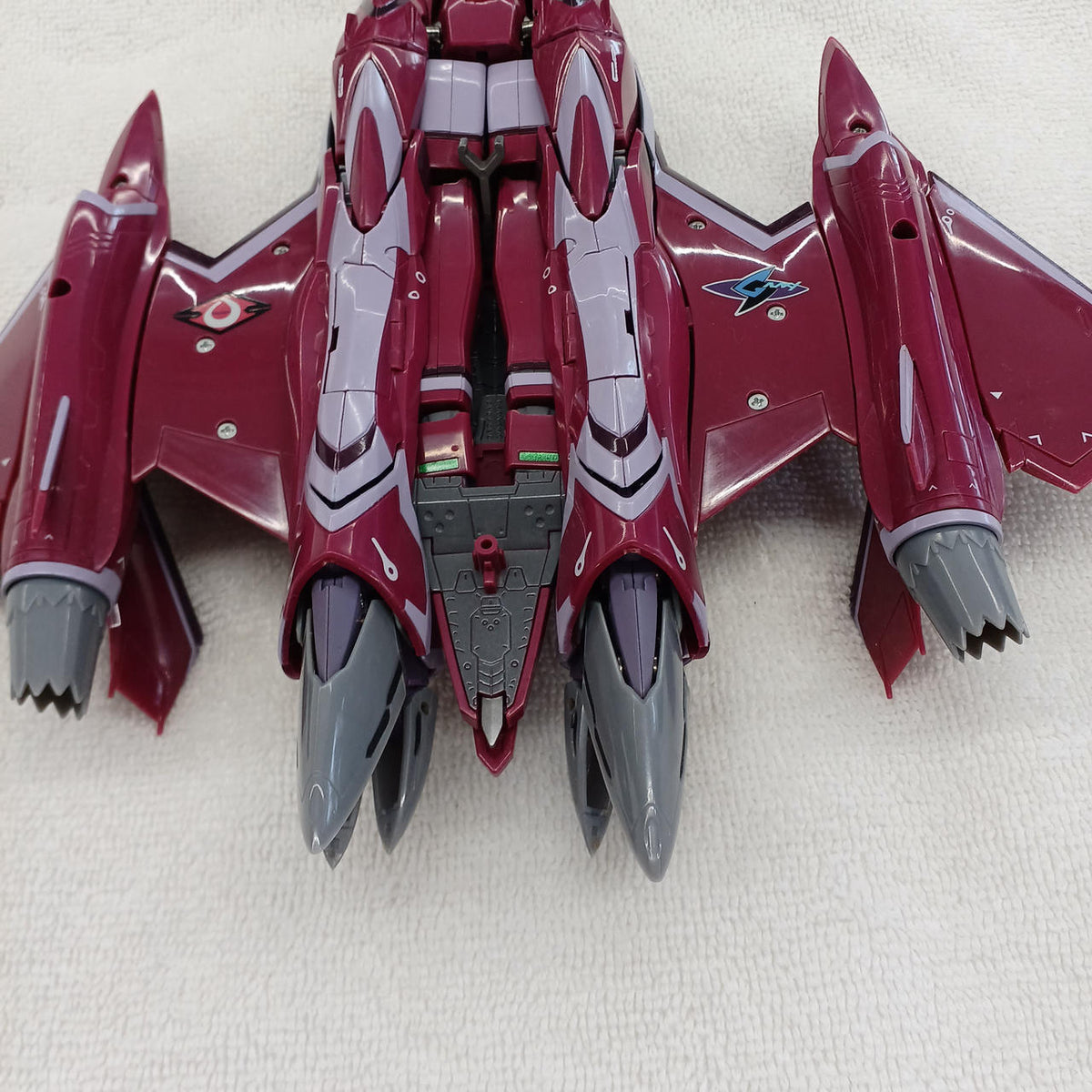 Bandai Macross F (Frontier) Figure VF-27γ Lucifer Valkyrie (Brera Stern's Unit) - Banzai Thrifting | BanzaiHobby