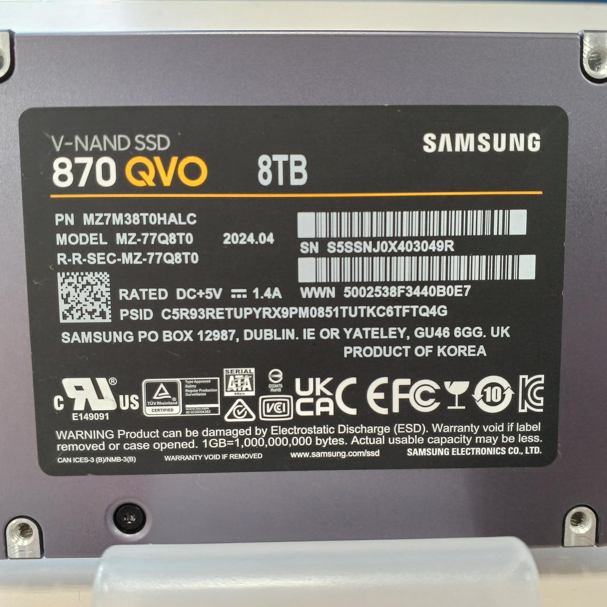 SAMSUNG SSD(8TB) MZ-77Q8T0