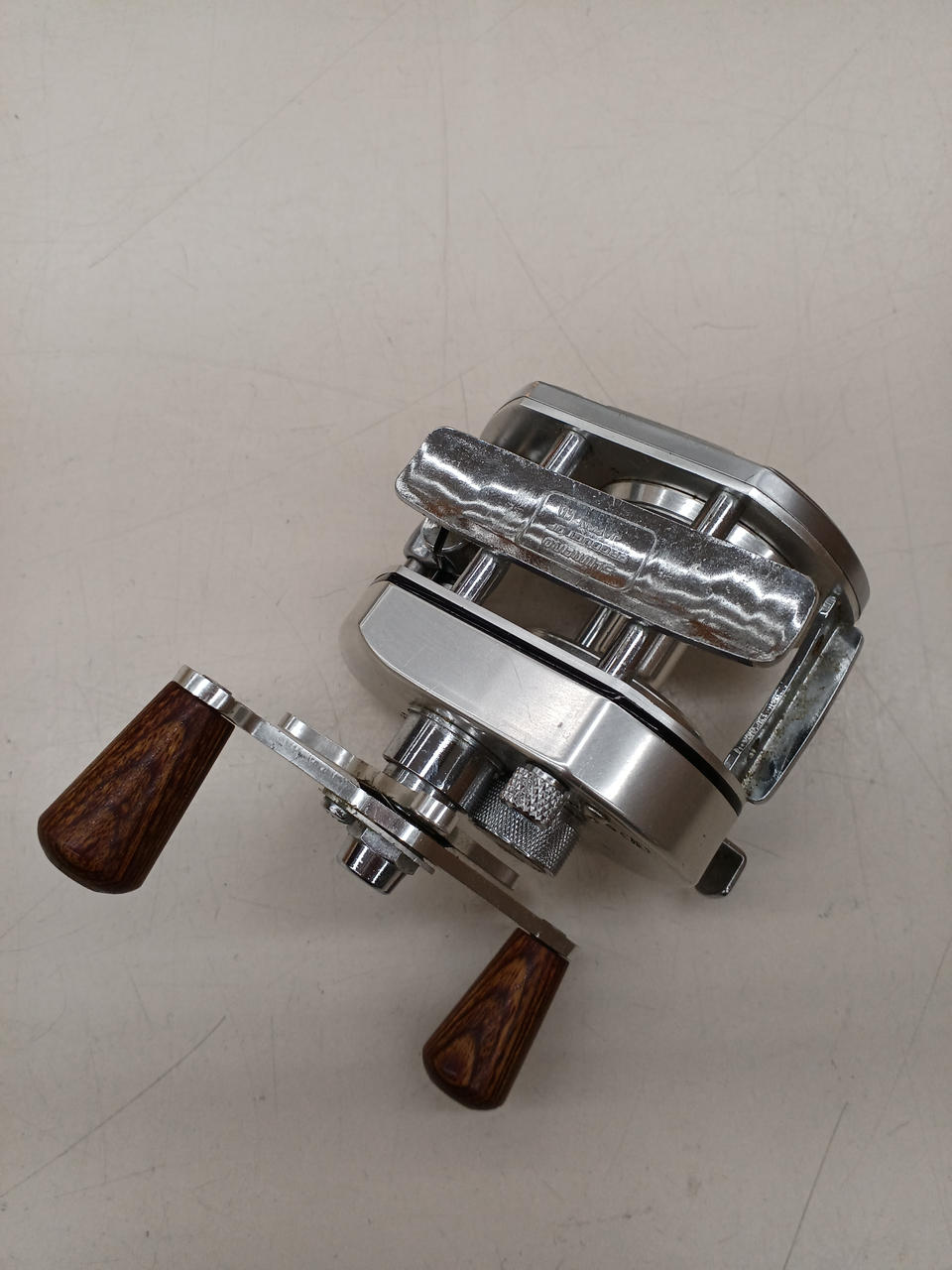 SHIMANO Old Baitcasting Reel BANTAM100