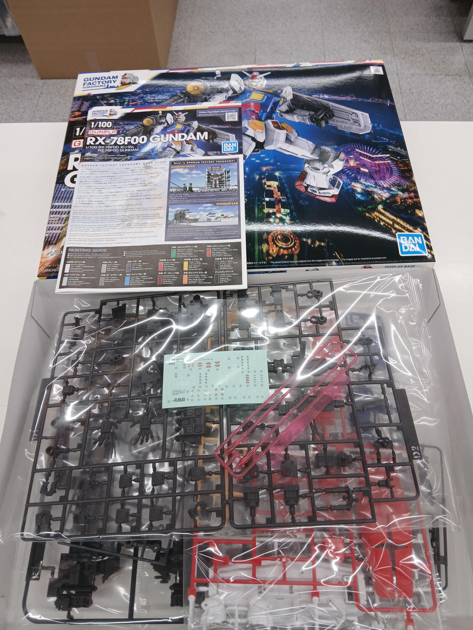 BANDAI SPIRITS Mobile Suit Gundam 1/100 RX-78F00 Gundam Event Limited