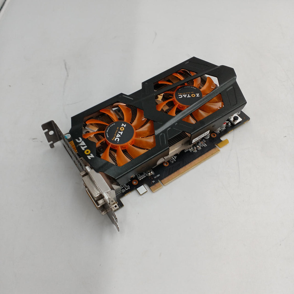 ZOTAC Graphics Card: GTX660 2GB 192BIT GDDR5
