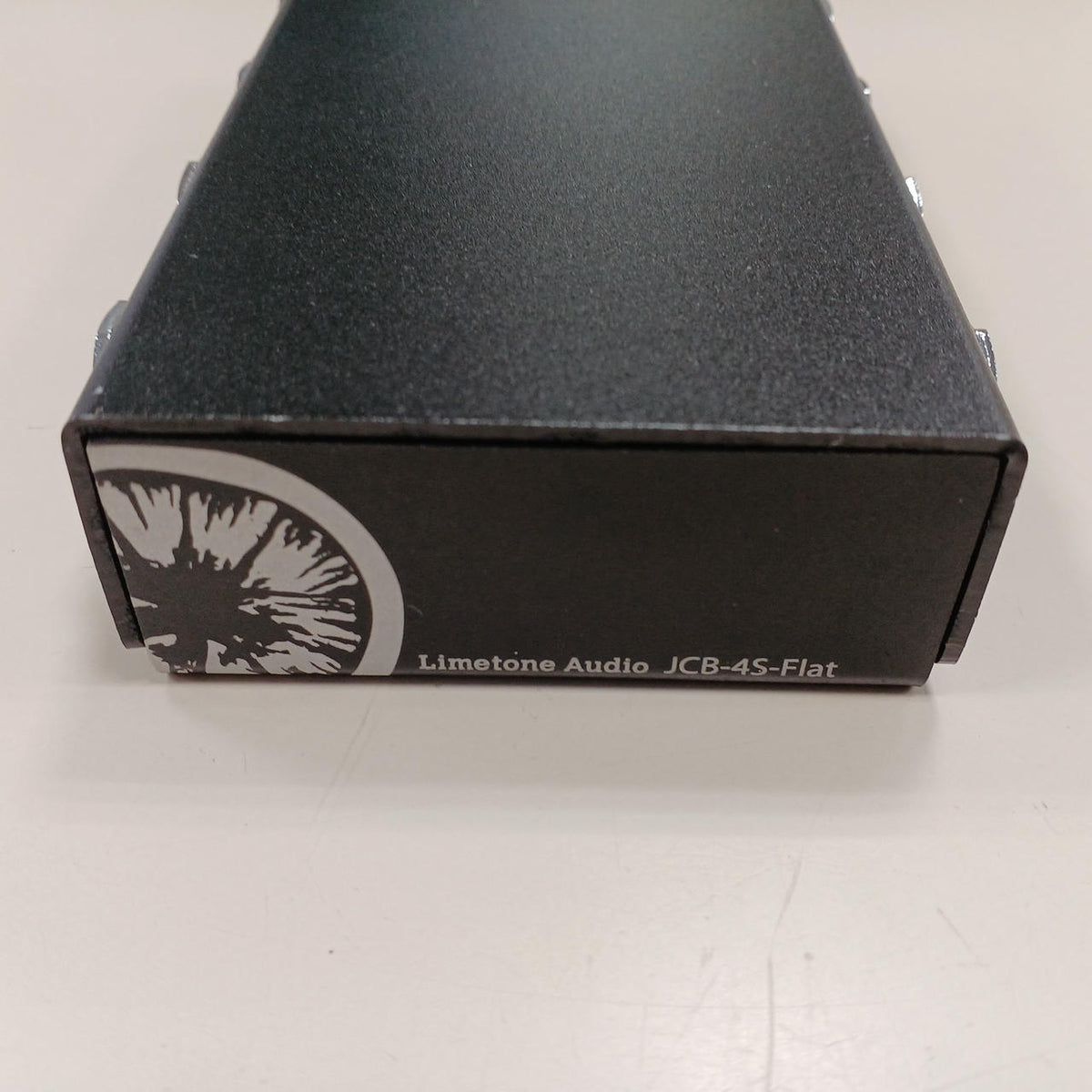 LIMETONE AUDIO Junction Box JCB-4S-FLAT - Banzai Thrifting | BanzaiHobby