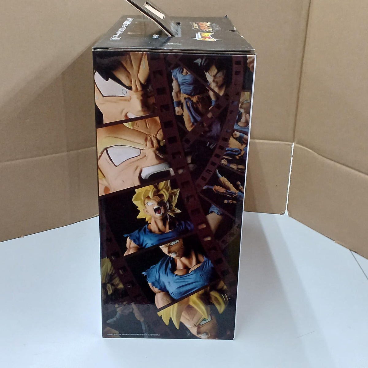 BANDAI Super Saiyan Son Goku MASTERLISE EMOVING Ichiban Kuji Last Color ver - Banzai Thrifting | BanzaiHobby