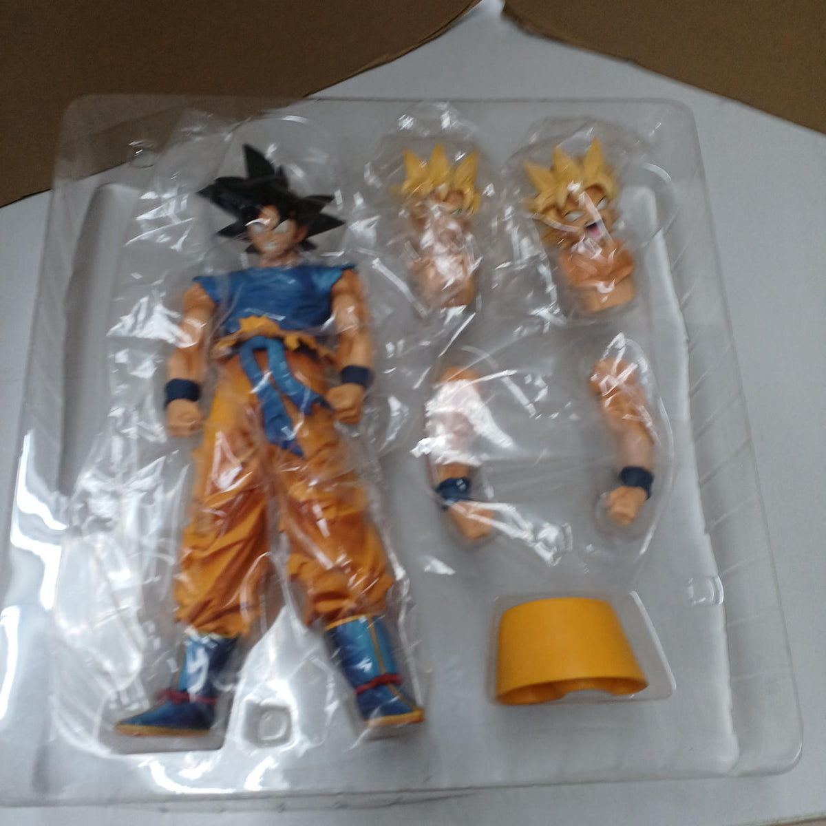 BANDAI Super Saiyan Son Goku MASTERLISE EMOVING Ichiban Kuji Prize A - Banzai Thrifting | BanzaiHobby