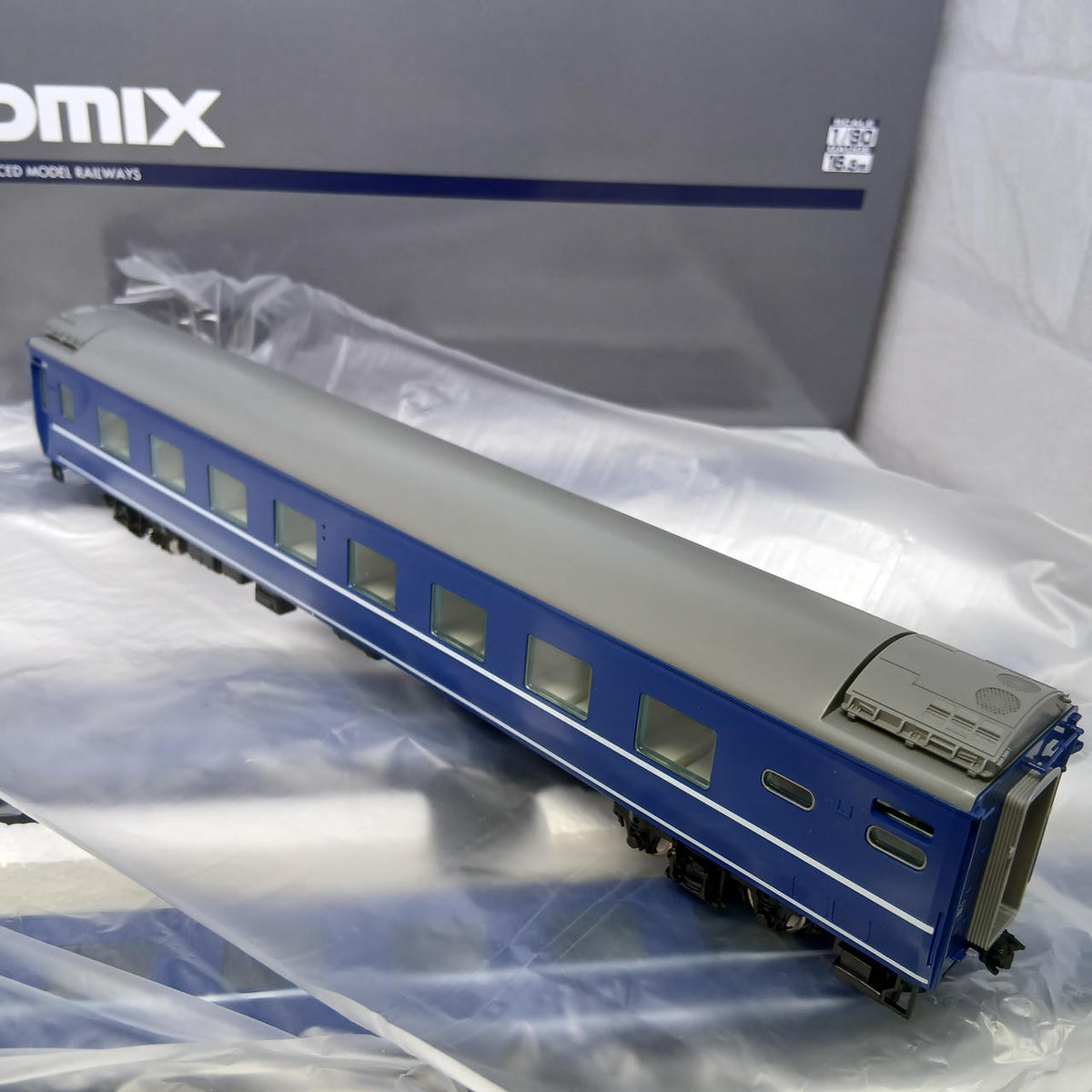 TOMIX JNR 14 Series 14 Series Limited Express Sleeper Passenger Car Basic Set HO-9117 - Banzai Thrifting | BanzaiHobby