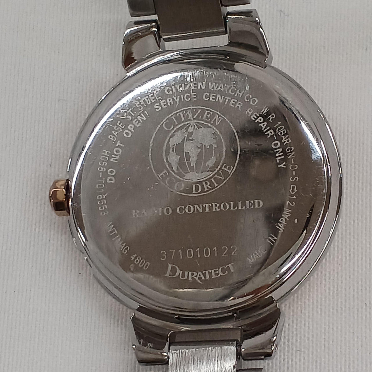 CITIZEN Quartz Analog Wristwatch H058-T016553 - Banzai Thrifting | BanzaiHobby