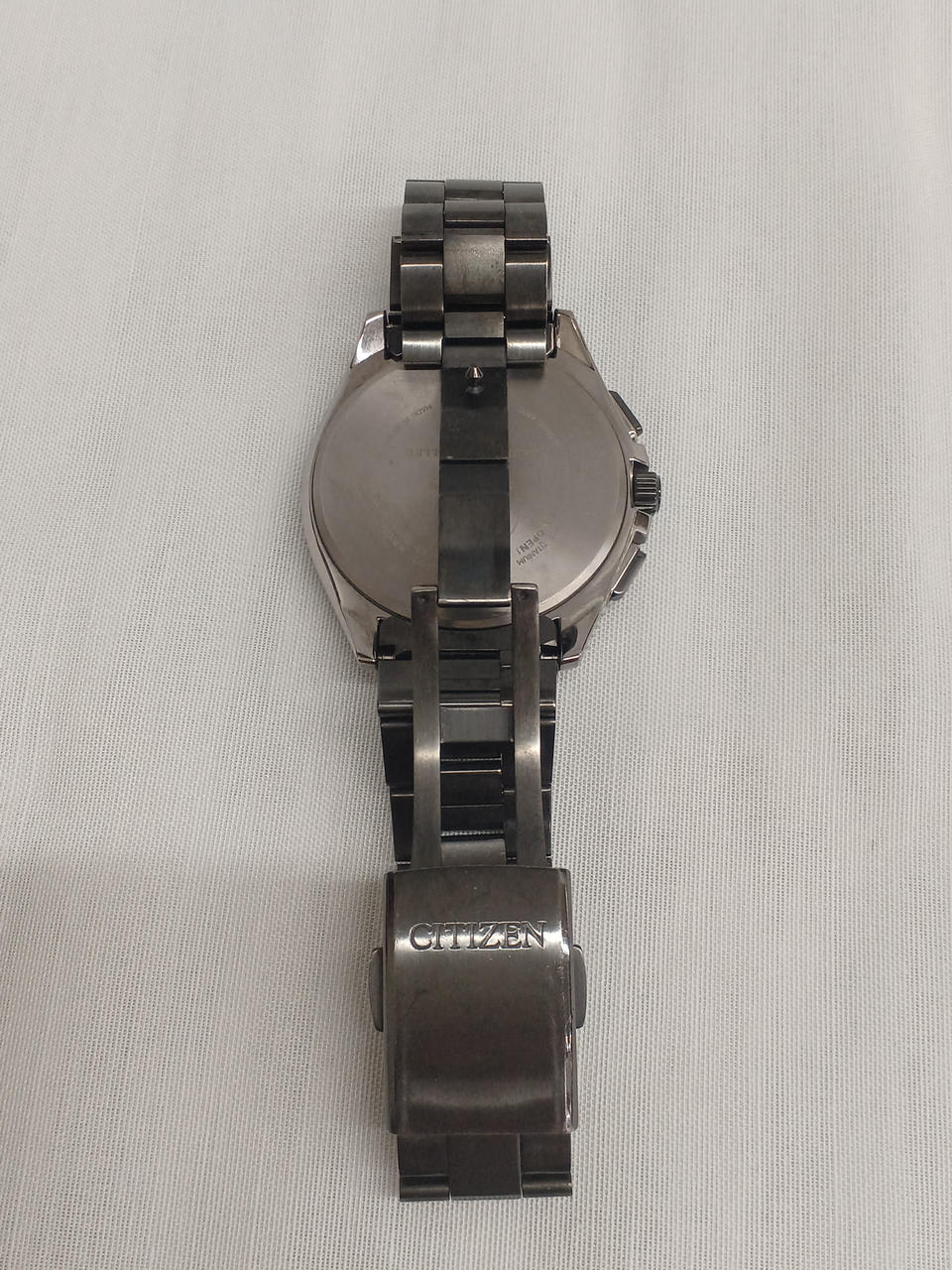 CITIZEN Eco-Drive H804-T020232 - Banzai Thrifting | BanzaiHobby