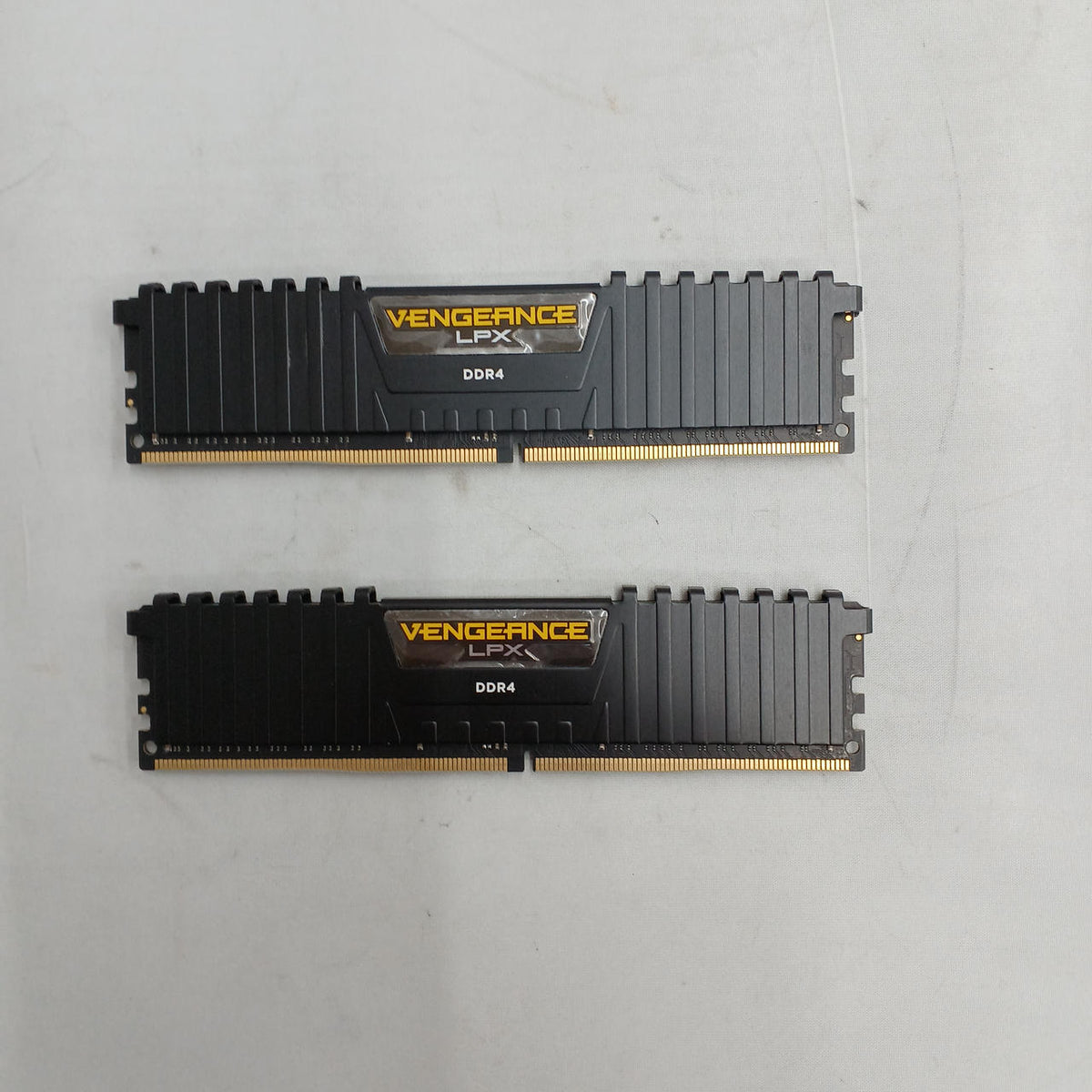 CORSAIR DDR4 Memory CMK16GX4M2A3500C14 - Banzai Thrifting | BanzaiHobby
