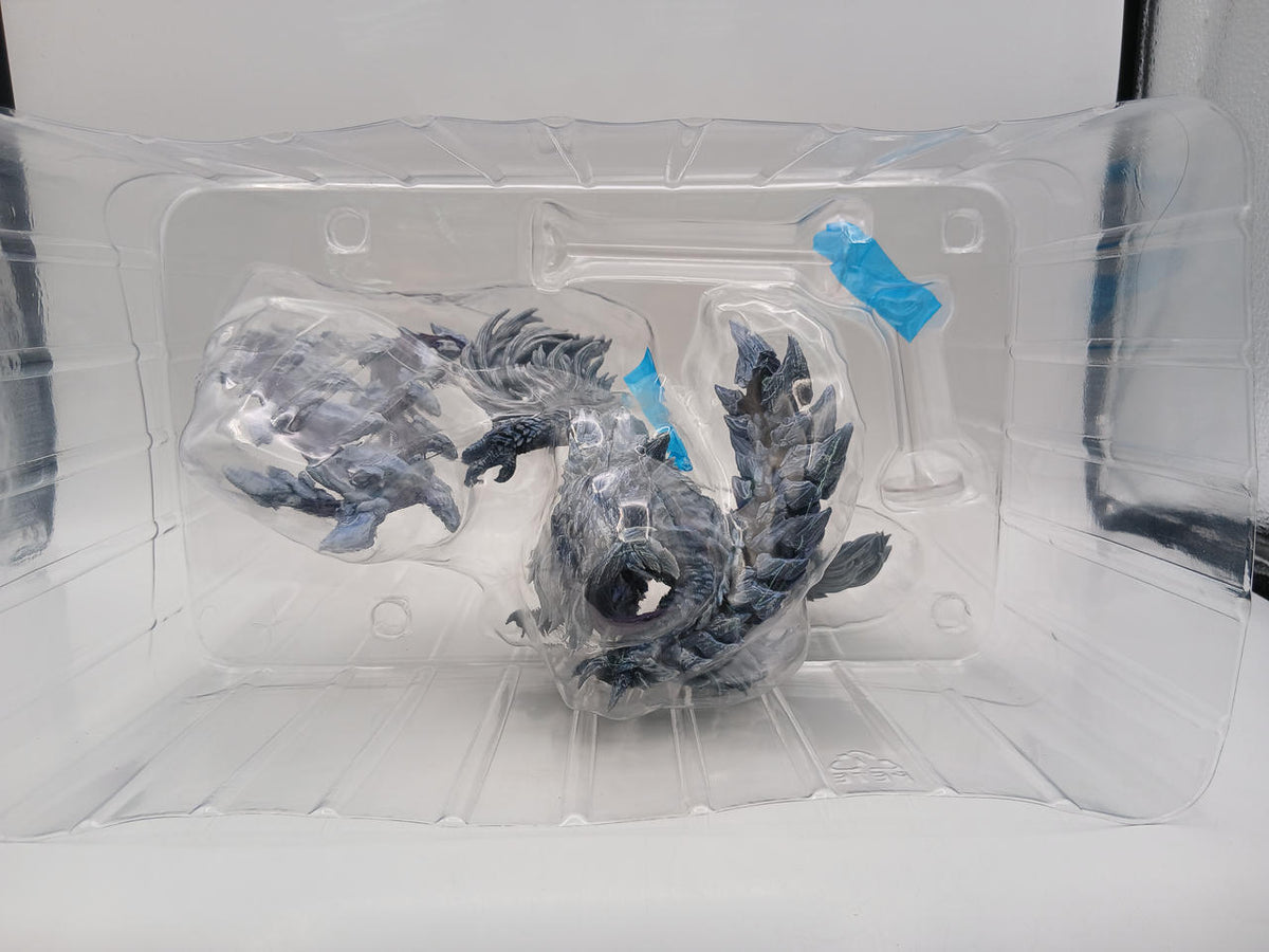 BANDAI Ichiban Kuji Monster Hunter Wilds Prize A Arshveld Figure - Banzai Thrifting | BanzaiHobby