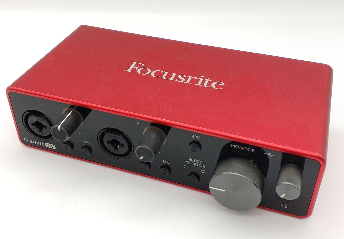 FOCUSRITE Audio interface SCARLETT2I2 - Banzai Thrifting | BanzaiHobby