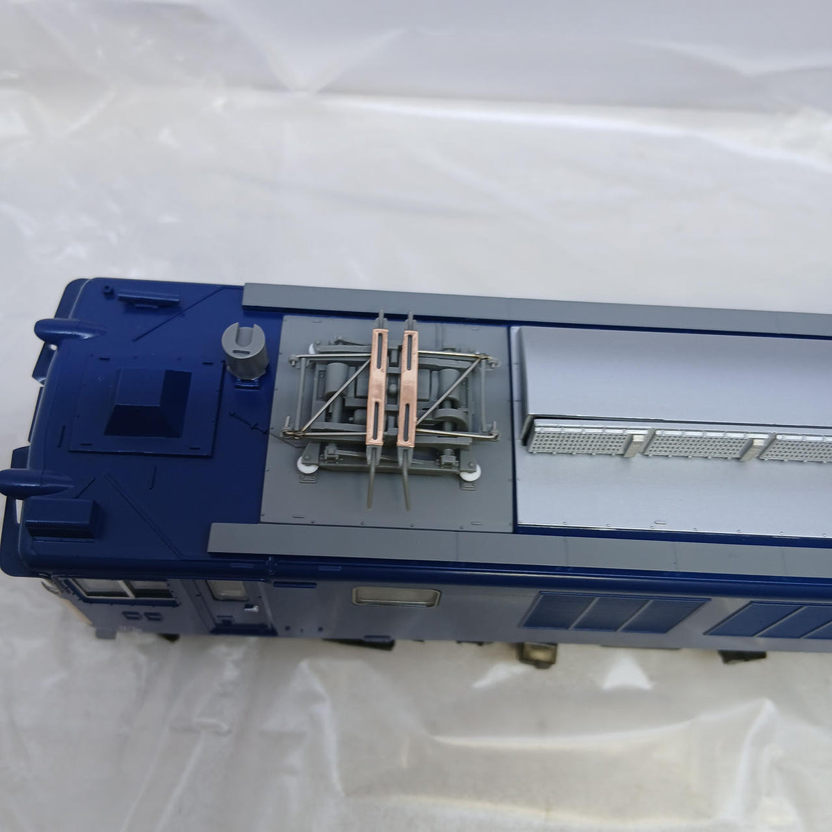 TOMIX JNR EF64-1000 Electric Locomotive (Early Model) HO-2035 - Banzai Thrifting | BanzaiHobby