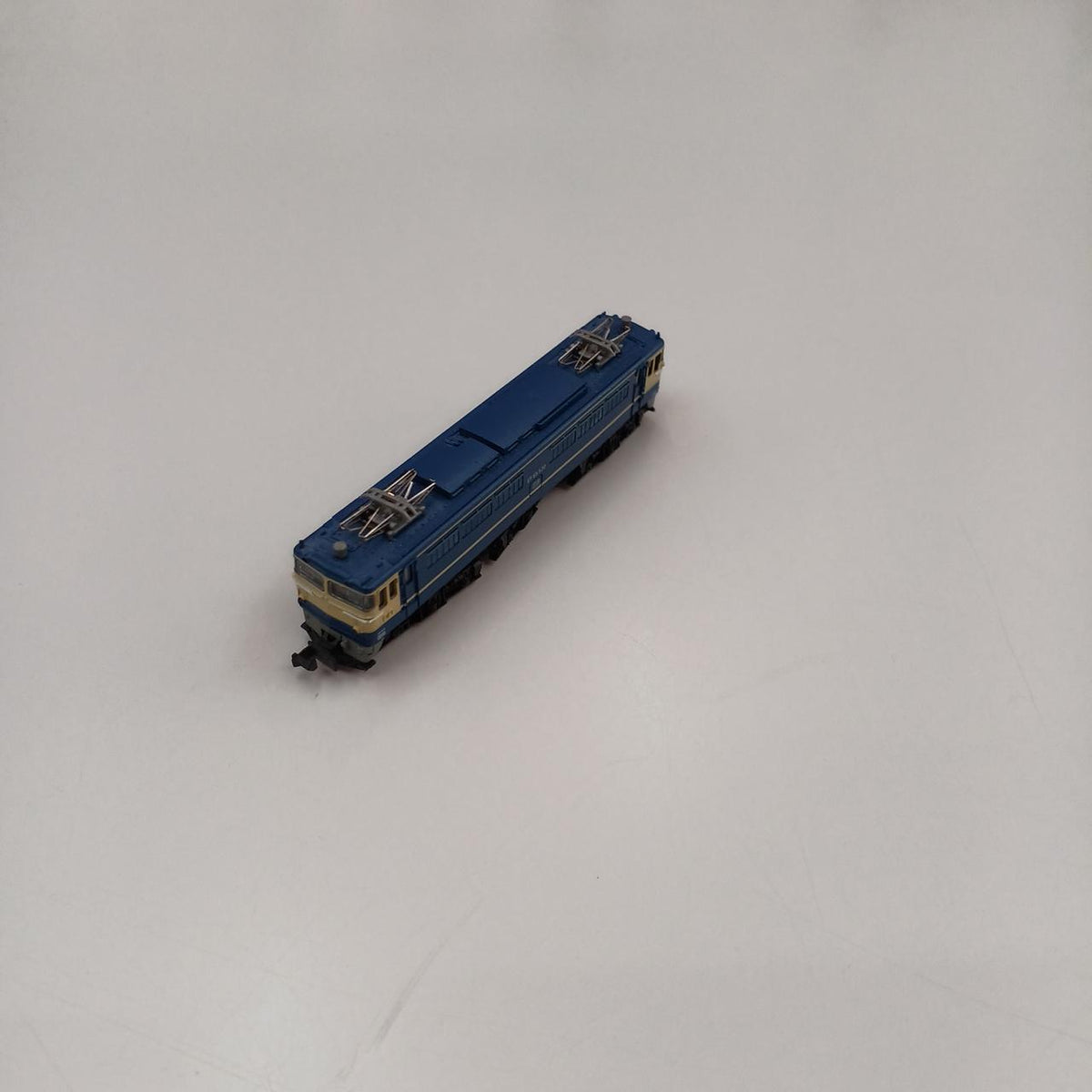 Tokyo Marui Z Gauge EF65-500 20 Series Sleeper Passenger Cars 7-Car Basic Set - Banzai Thrifting | BanzaiHobby