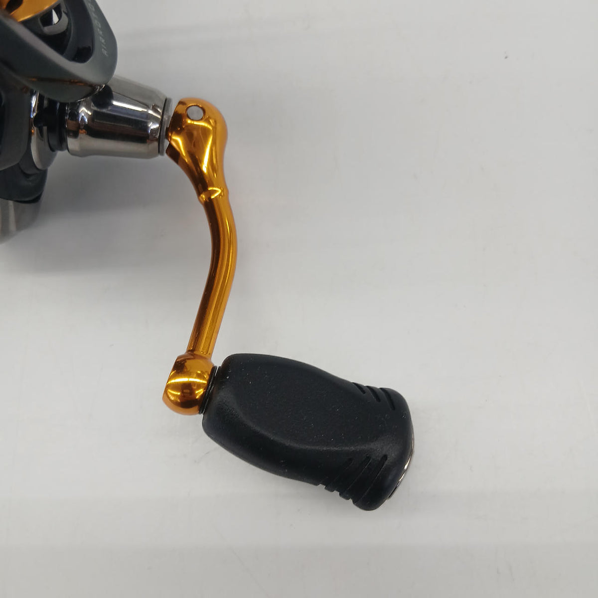 DAIWA Spinning Reel 15 REVROS 2004H - Banzai Thrifting | BanzaiHobby