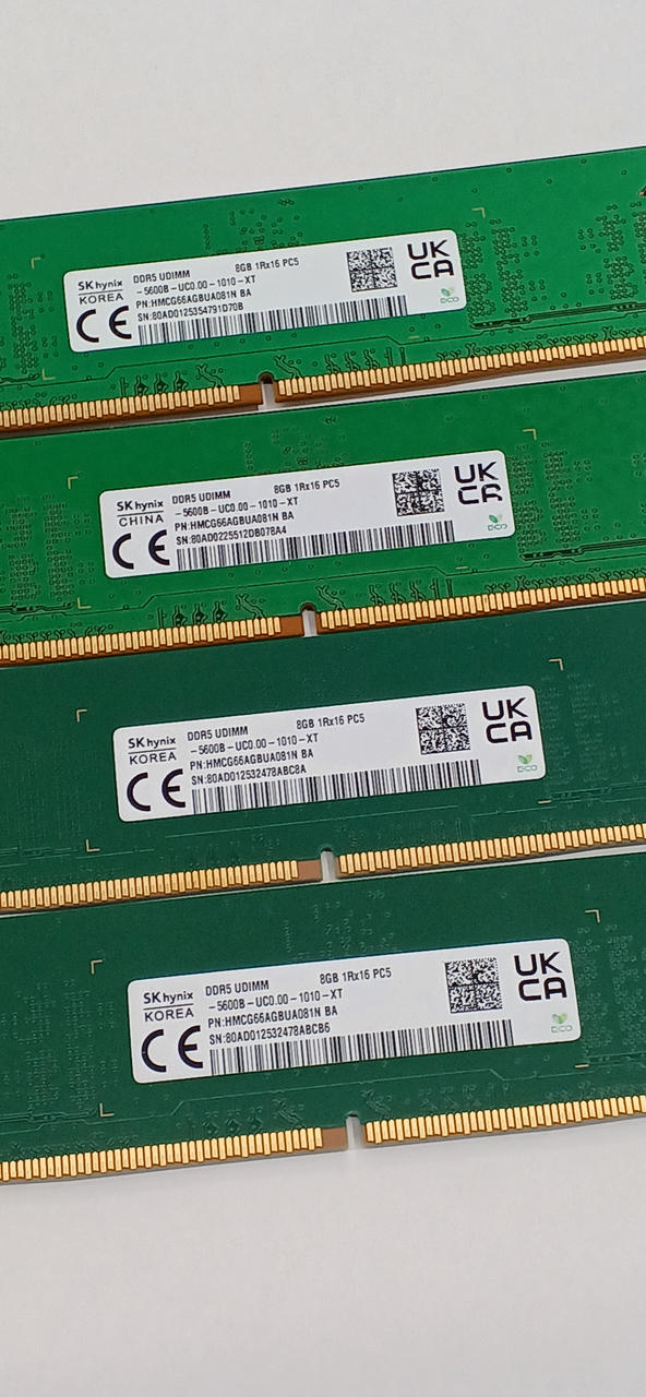 SK HYNIX DDR5 8GB 4-Piece Set for Desktop HMCG66AGBUA081N BA - Banzai Thrifting | BanzaiHobby