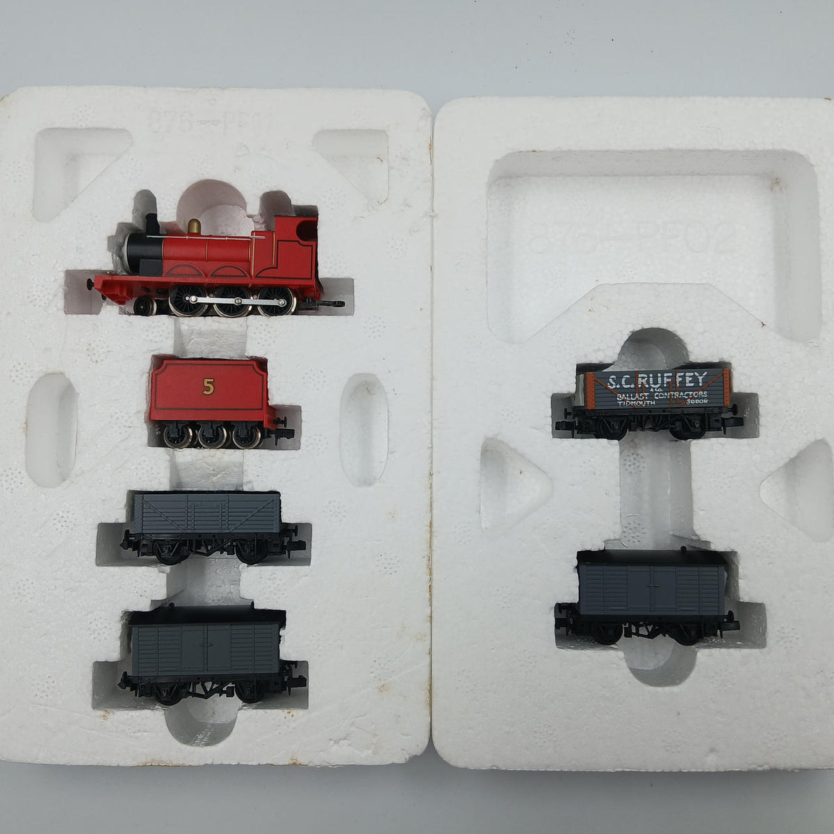 TOMIX N Gauge Thomas the Tank Engine James & the Mean Freight Car Set - Banzai Thrifting | BanzaiHobby