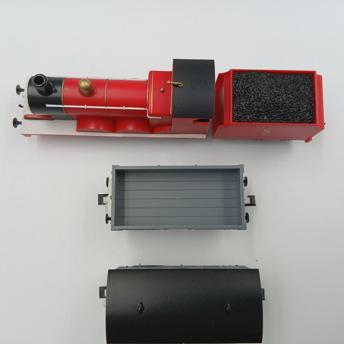 TOMIX N Gauge Thomas the Tank Engine James & the Mean Freight Car Set - Banzai Thrifting | BanzaiHobby