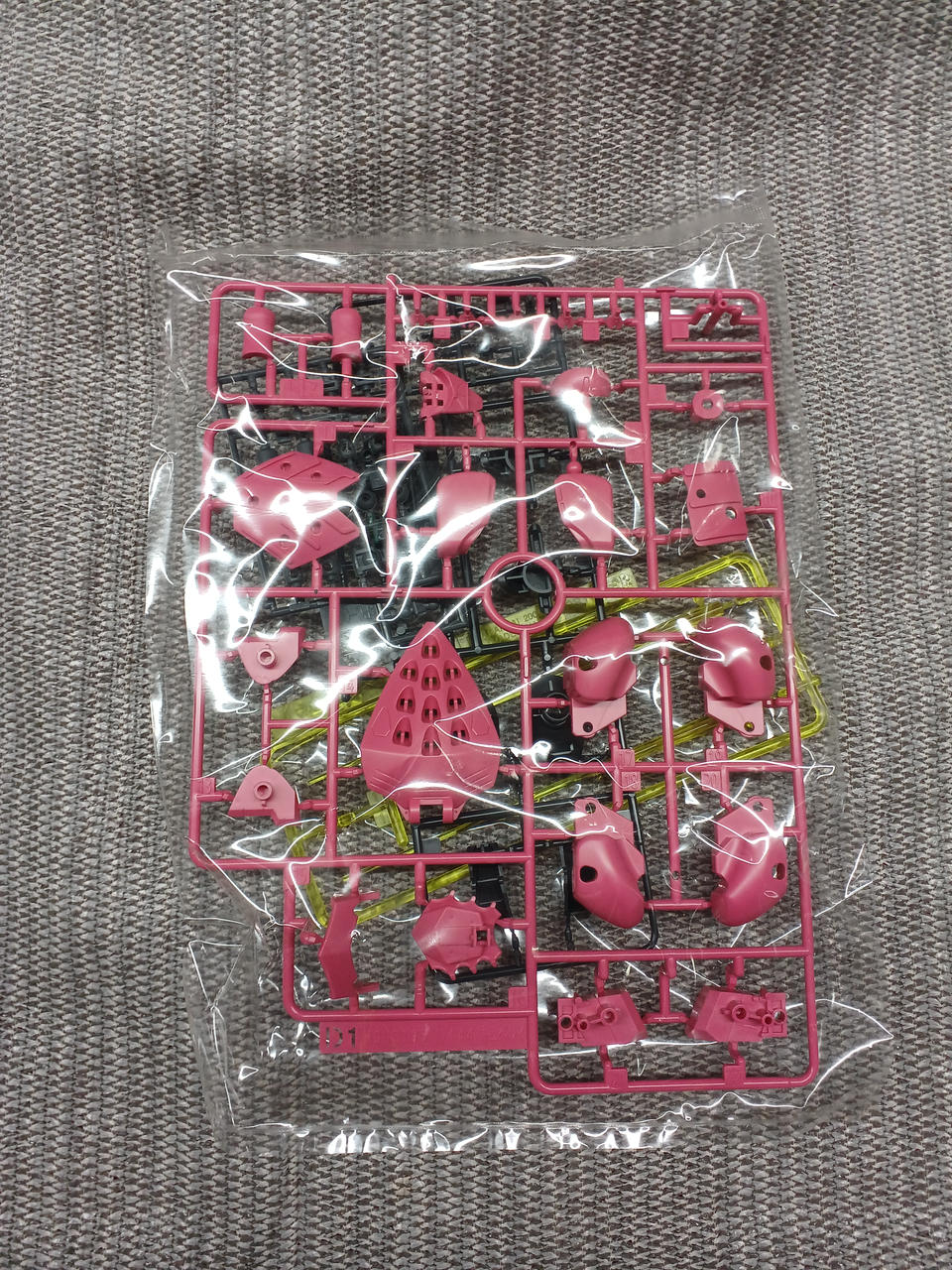 BANDAI Plastic Model 1/144 Qubeley MK-II (Exclusive to Elvy Pul) - Banzai Thrifting | BanzaiHobby