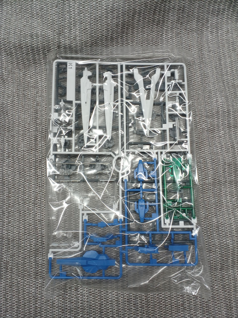BANDAI Plastic Model 1/144 Double O Gundam Seven Sword - Banzai Thrifting | BanzaiHobby