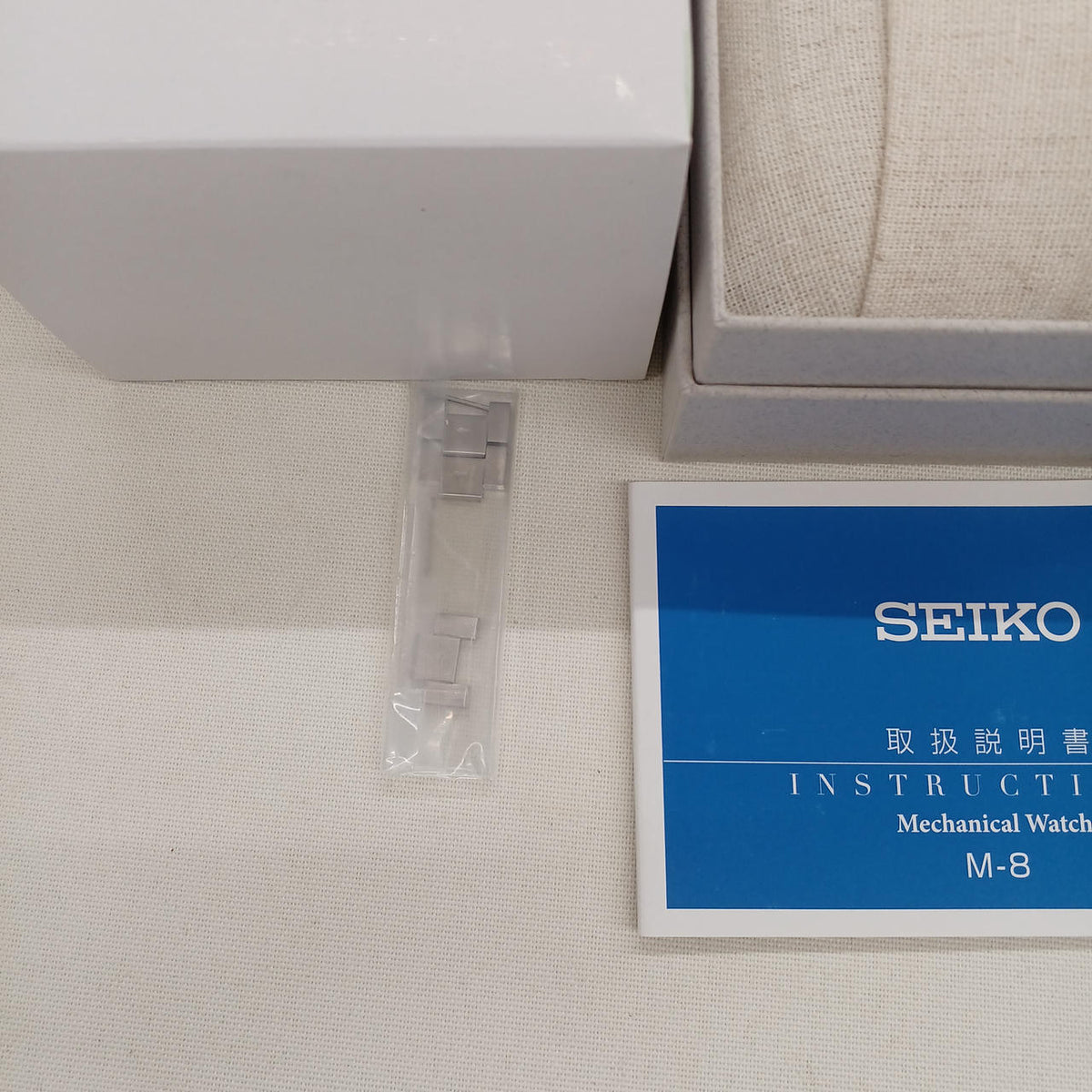 SEIKO Automatic Wristwatch 4R36-13P0 - Banzai Thrifting | BanzaiHobby