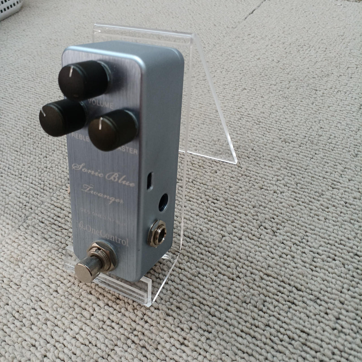 ONE CONTROL Effects pedal: SONIC BLUE TWANGER - Banzai Thrifting | BanzaiHobby