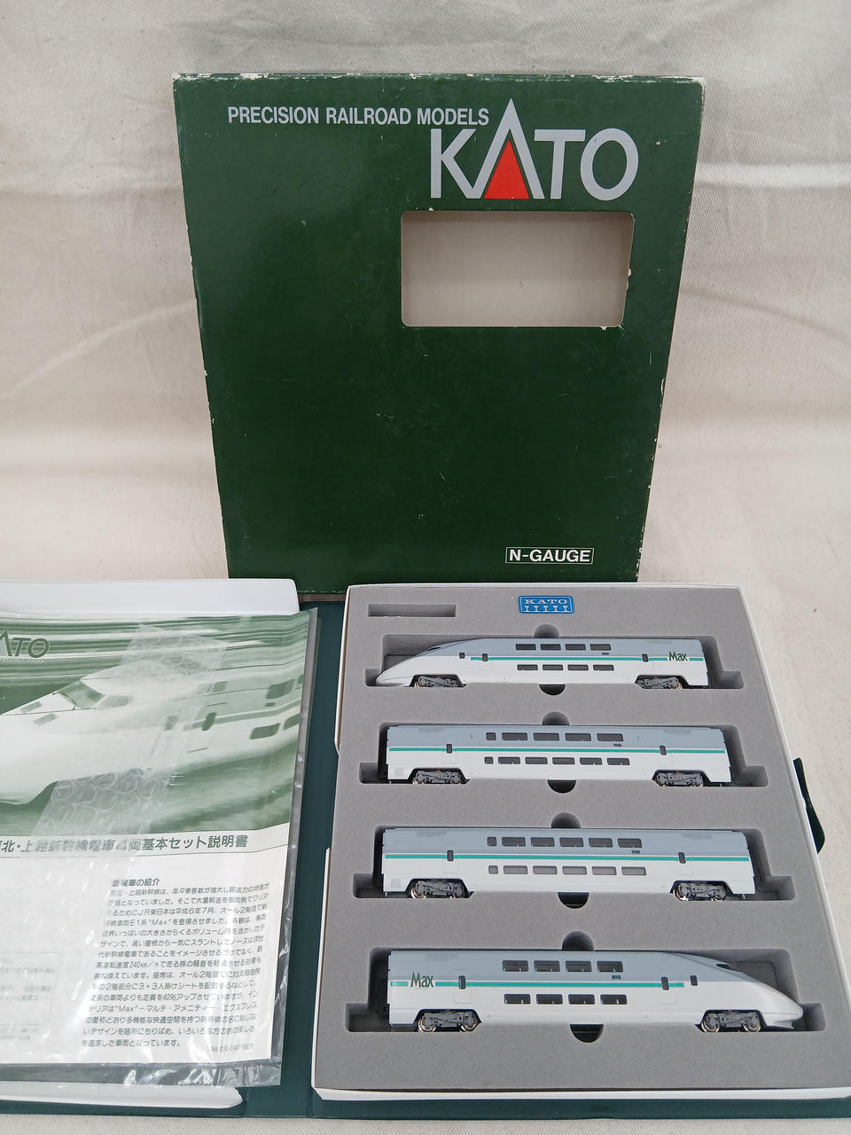 KATO MAX E1 Series Shinkansen Basic 4 Cars 10-340 - Banzai Thrifting | BanzaiHobby
