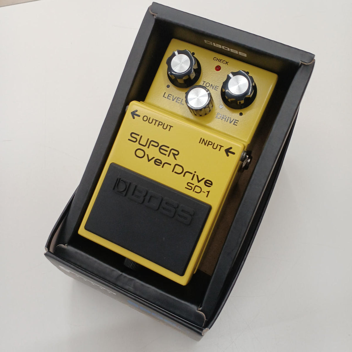 BOSS Effects pedal SD-1 - Banzai Thrifting | BanzaiHobby