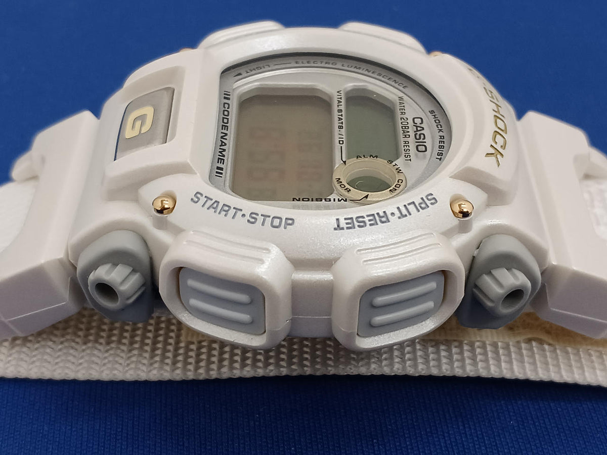 CASIO G-SHOCK DW-8800AJ-7BT - Banzai Thrifting | BanzaiHobby