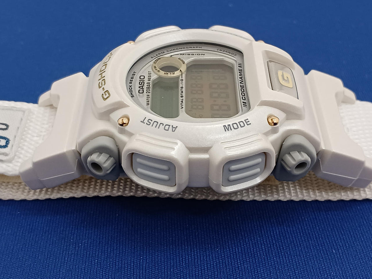 CASIO G-SHOCK DW-8800AJ-7BT - Banzai Thrifting | BanzaiHobby