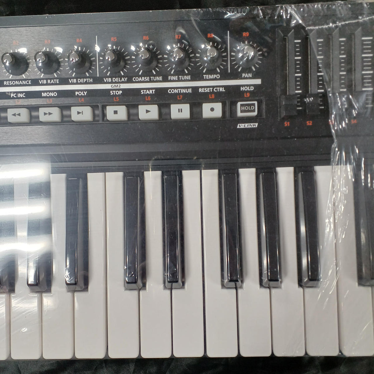 ROLAND MIDI Keyboard A-300PRO - Banzai Thrifting | BanzaiHobby