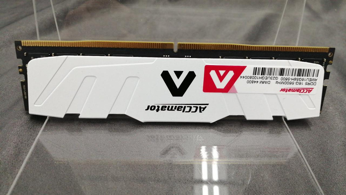 ACCLAMAROR Memory: DDR5 32GB-5600MHZ