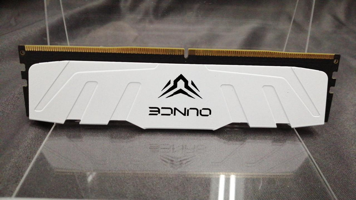 ACCLAMAROR Memory: DDR5 32GB-5600MHZ
