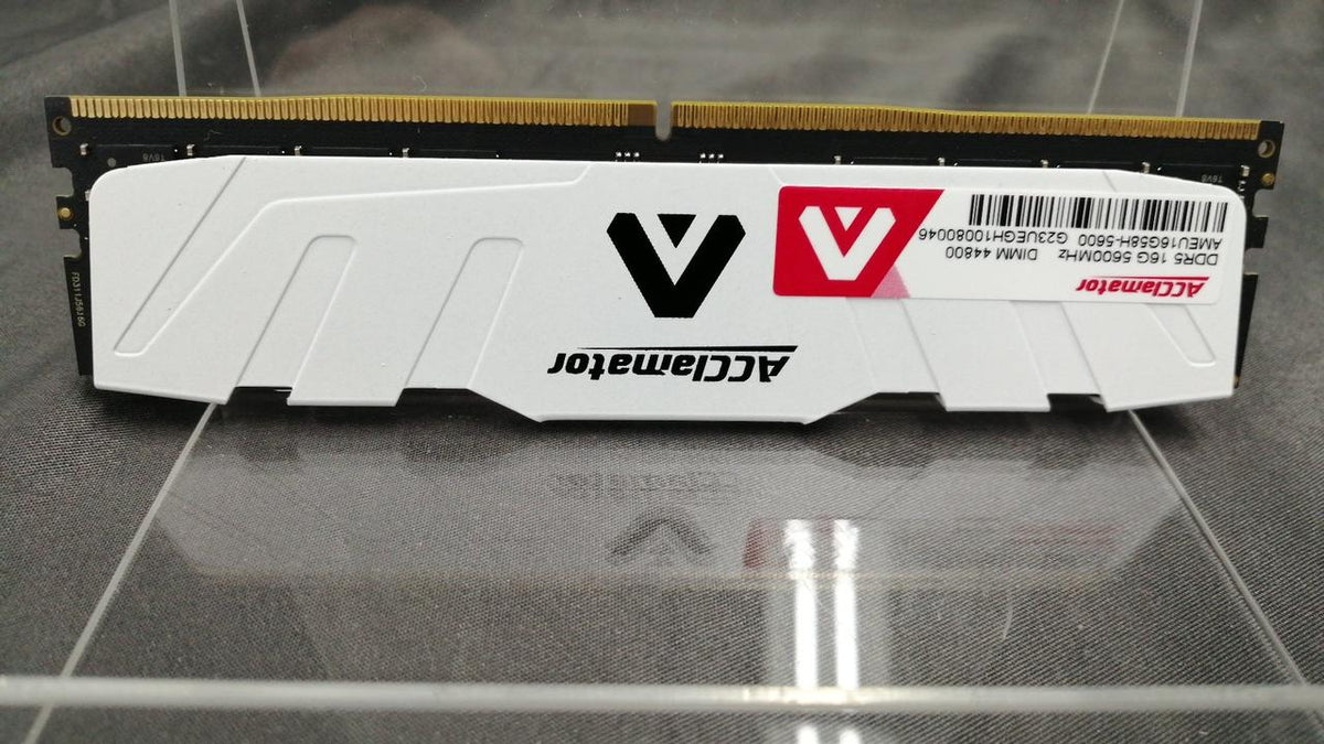 ACCLAMAROR Memory: DDR5 32GB-5600MHZ