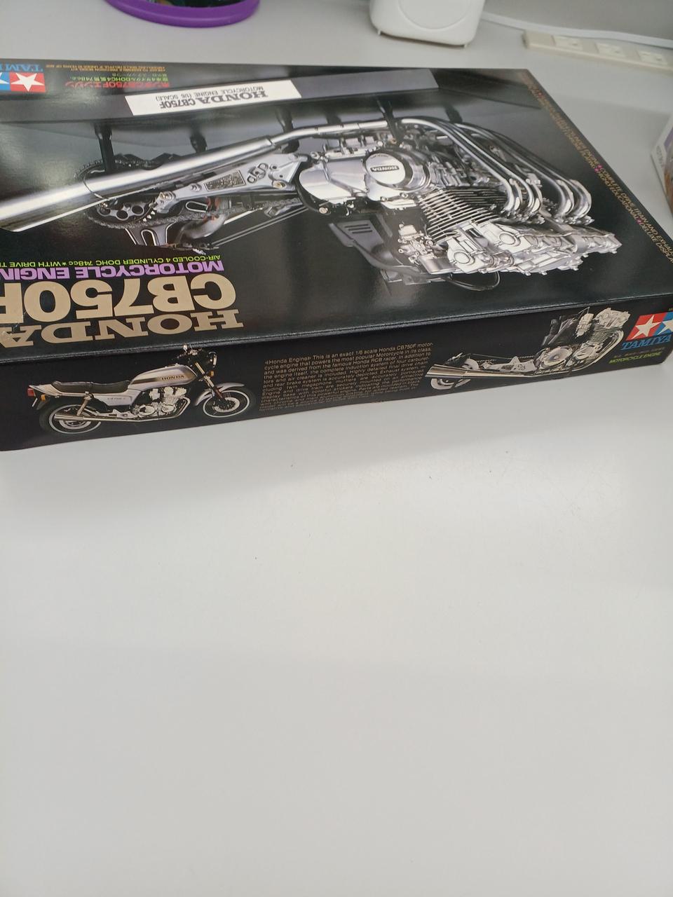 Tamiya 1/6 Plastic Model CB750F Engine "Motorcycle Series NO.24" - Banzai Thrifting | BanzaiHobby