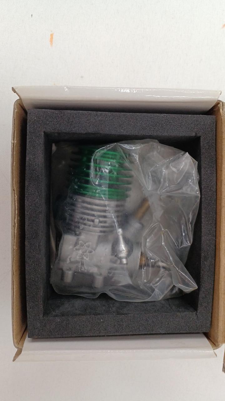 AMR Engine mount AMR09CZ First press limited full set - Banzai Thrifting | BanzaiHobby