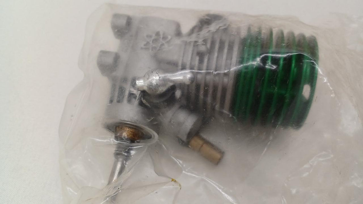 AMR Engine mount AMR09CZ First press limited full set - Banzai Thrifting | BanzaiHobby