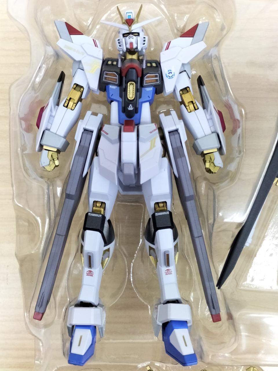 BANDAI Chogokin Metal Robot Spirits Strike Freedom Gundam Type 2
