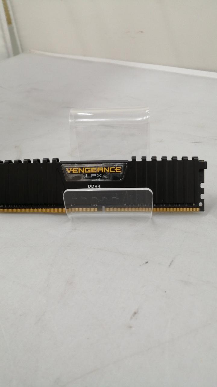 CORSAIR Memory CMK32GX4M2E3200C16
