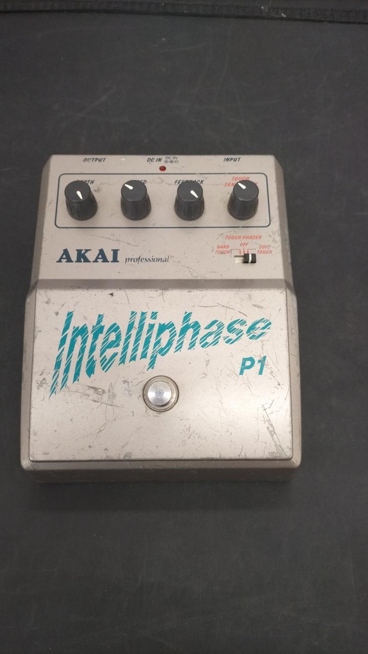 AKAI Effects pedal P1