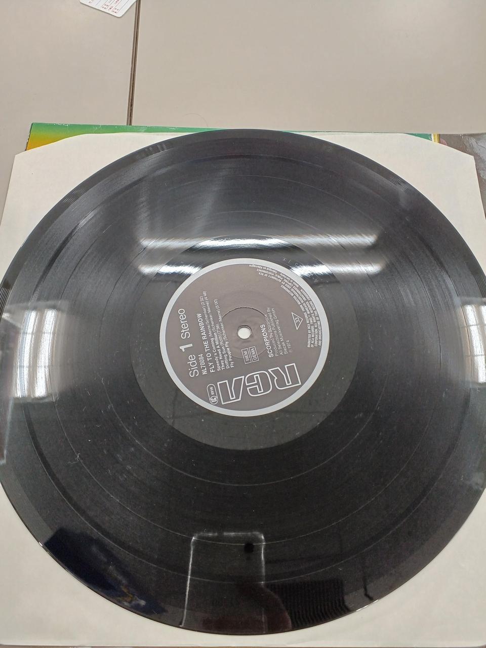 RCA Western Music SCORPIONS / FLY TO THE RAINBOW